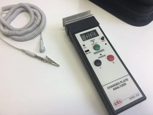 img-7958-500x500-1 Electrostatic Charge Meter - Image 1